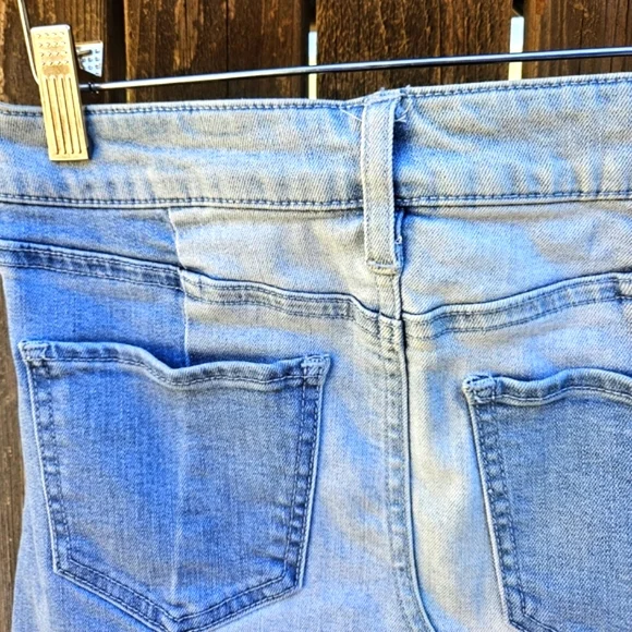 Celebrity Pink Denim Mini Skirt Womens Size 5/27 - Picture 13 of 16